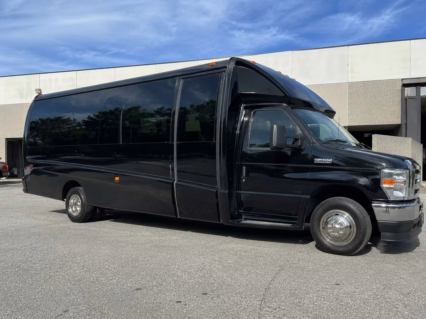 15 passenger minibus